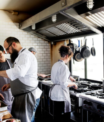 How to Minimize Risks in Your Restaurant: Insurance Tips for Owners